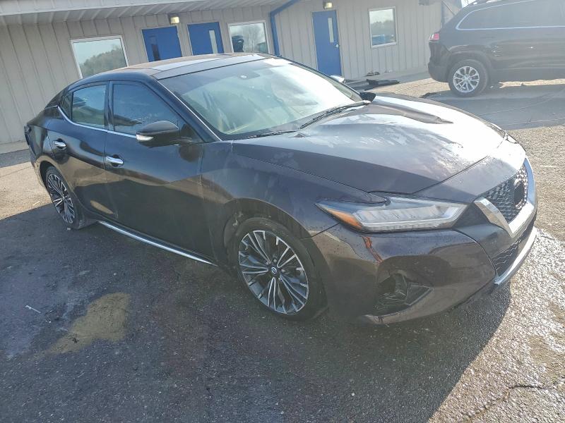 Фото 4 - NISSAN MAXIMA