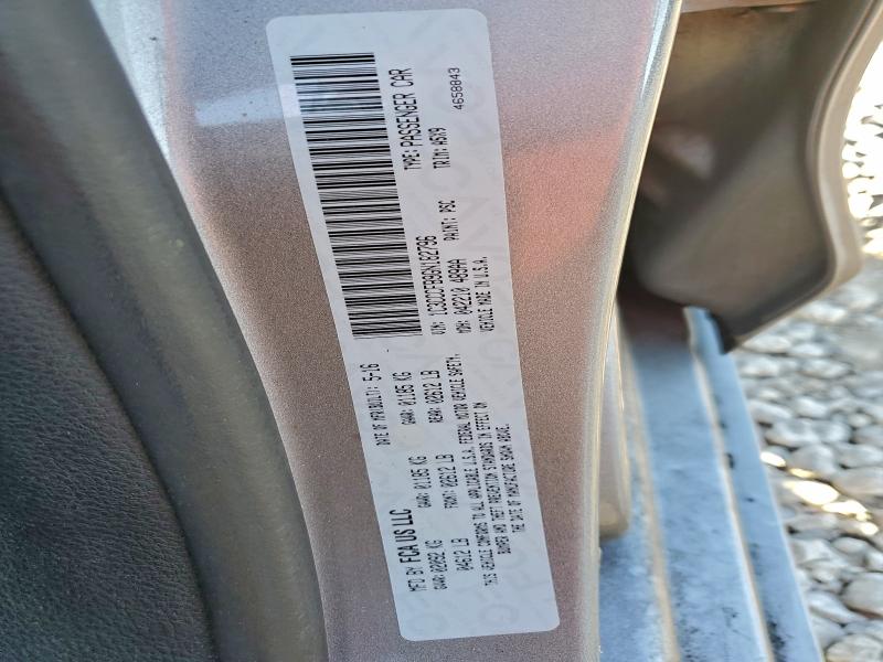 Фото 12 - CHRYSLER 200