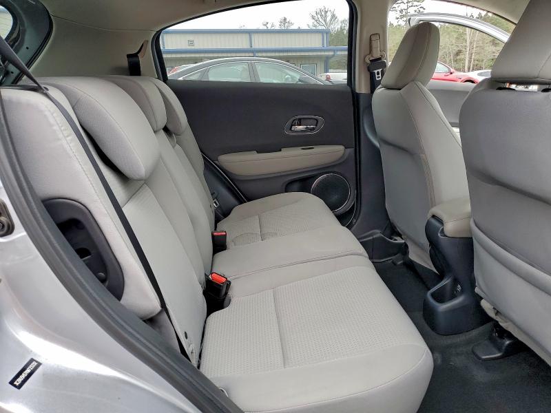 Фото 10 - HONDA HR-V