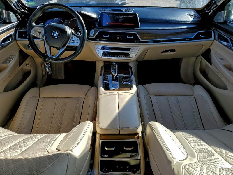 Фото 8 - BMW 7 SERIES