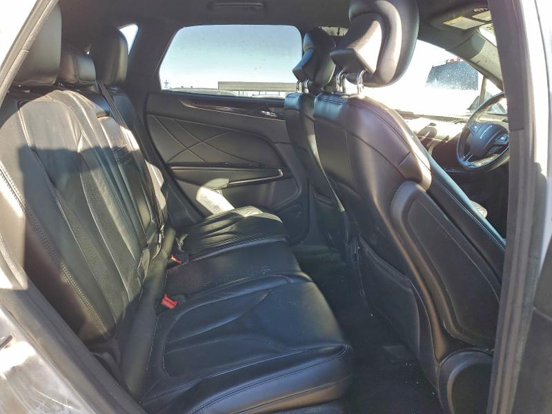 Фото 11 - LINCOLN MKZ