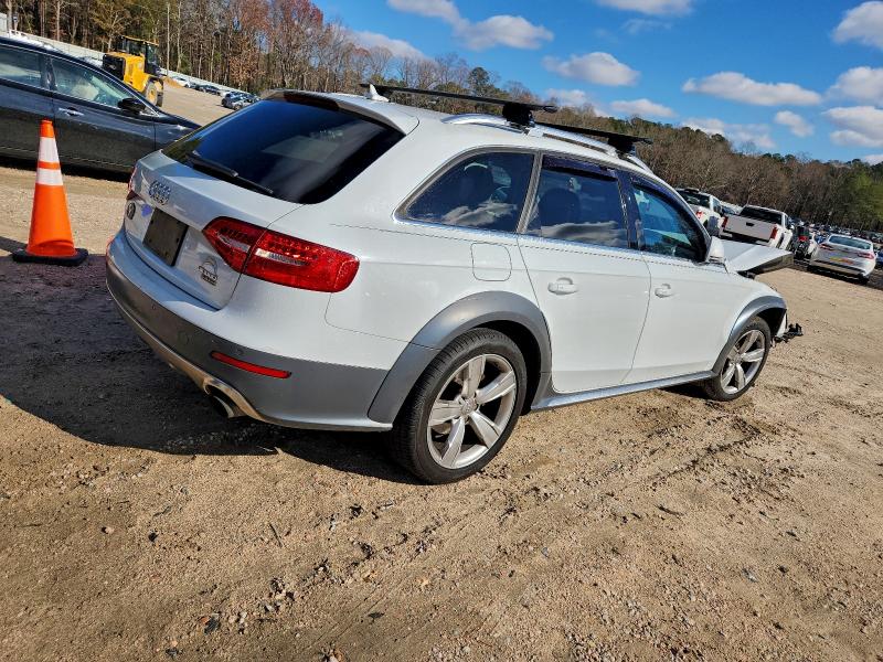 Фото 3 - AUDI A4