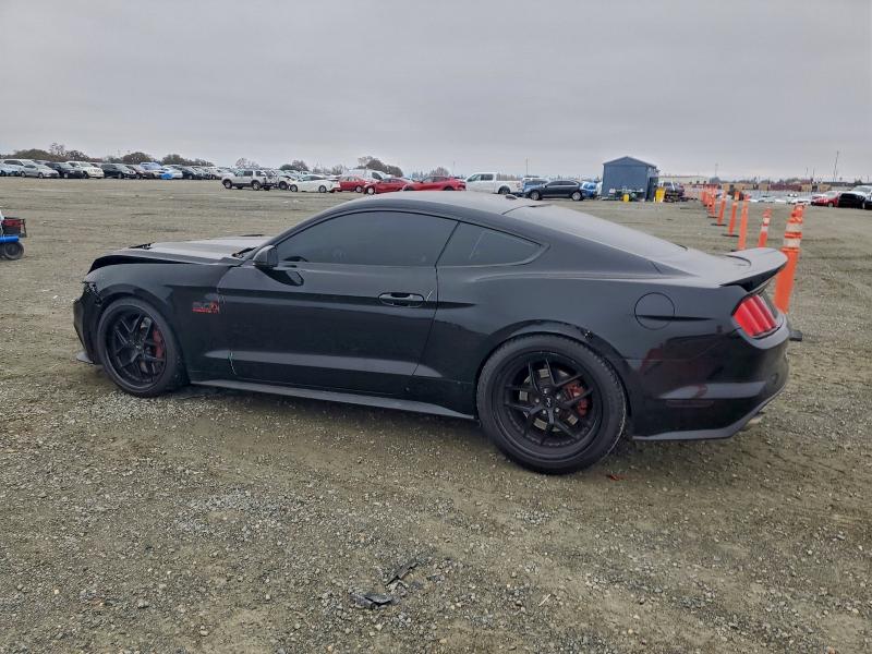 Фото 2 - FORD MUSTANG