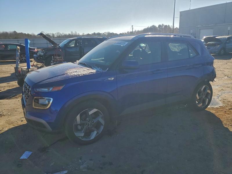 Фото 1 - HYUNDAI VENUE