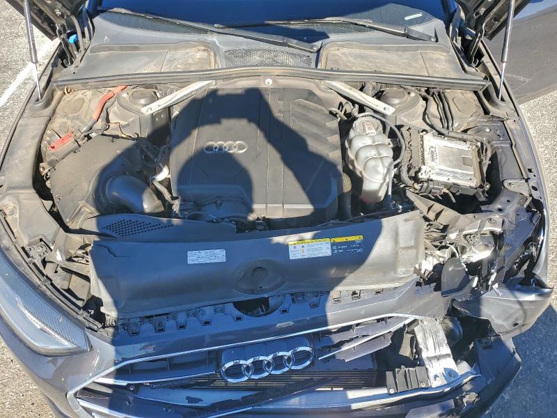 Фото 11 - AUDI A4