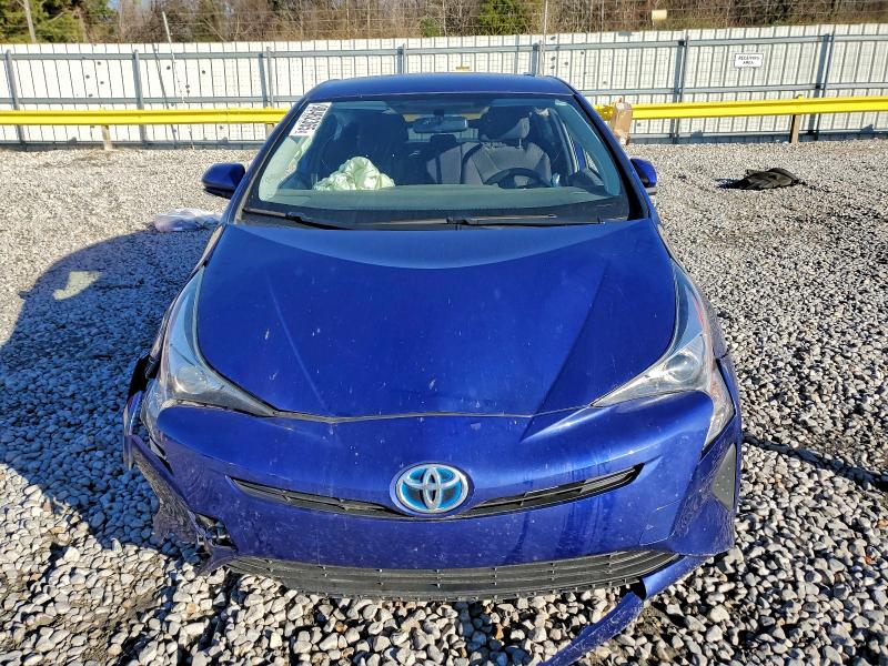 Фото 5 - TOYOTA PRIUS