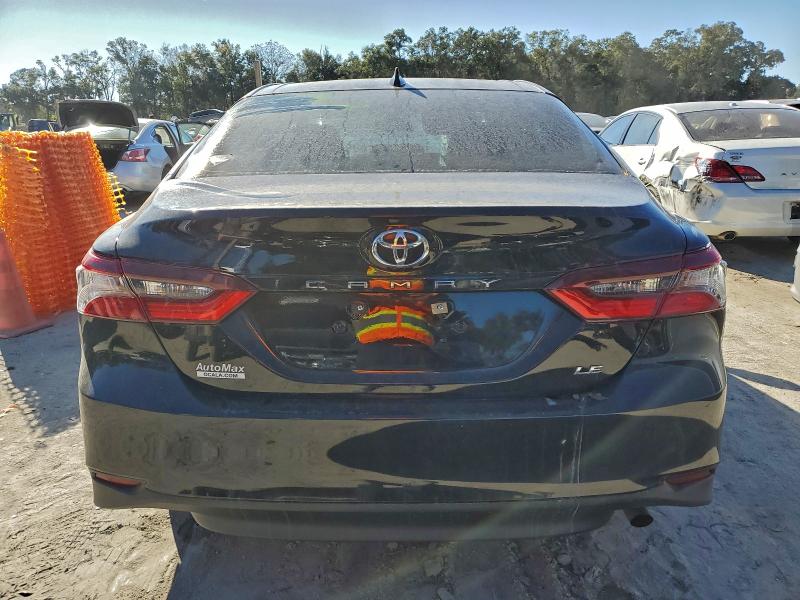 Фото 6 - TOYOTA CAMRY