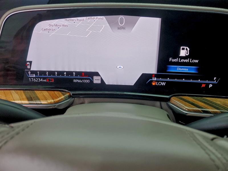 Фото 9 - CADILLAC ESCALADE