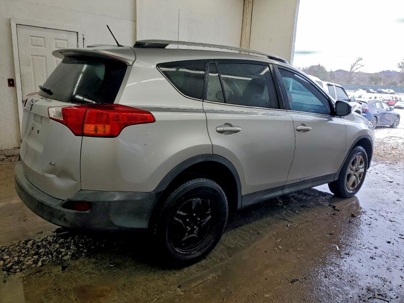 Фото 3 - TOYOTA RAV4