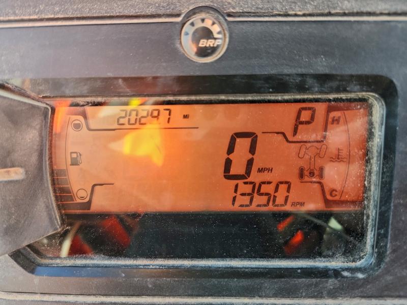 CAN-AM DEFENDER X 2025