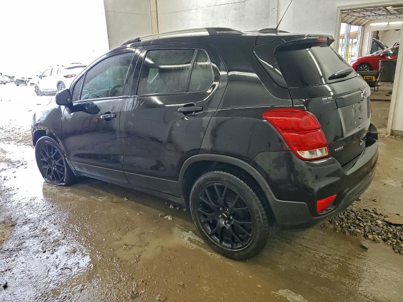 Фото 2 - CHEVROLET TRAX