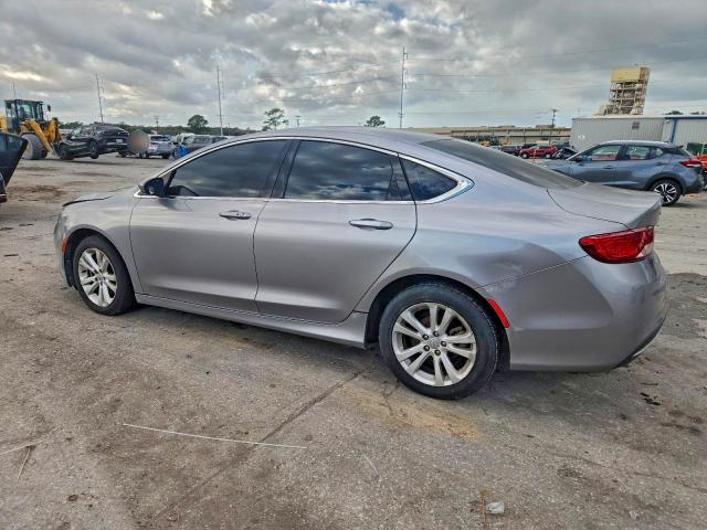 Фото 2 - CHRYSLER 200
