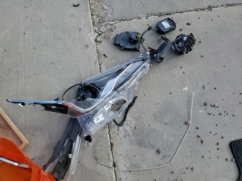 Фото 12 - TOYOTA PRIUS