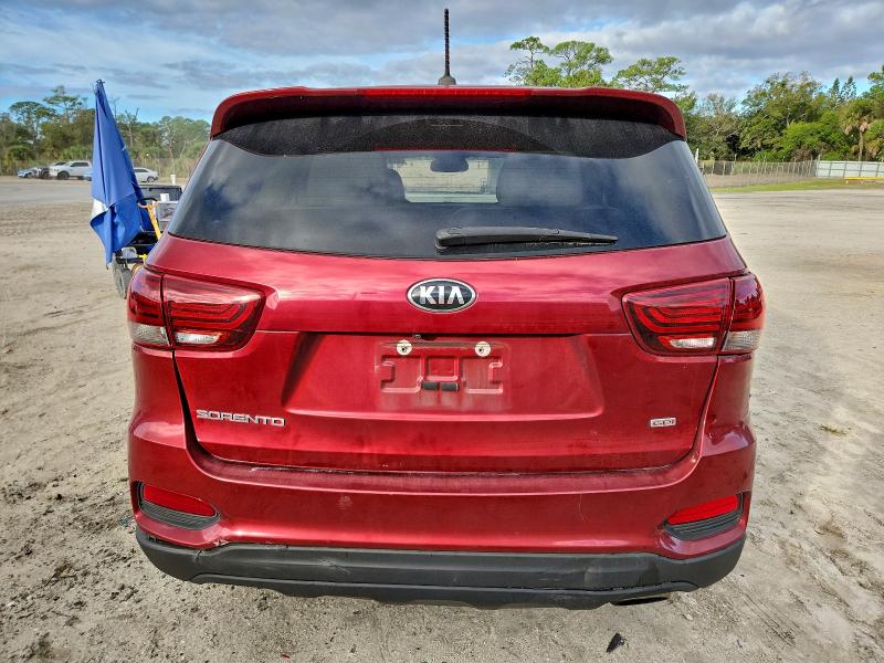Фото 6 - KIA SORENTO