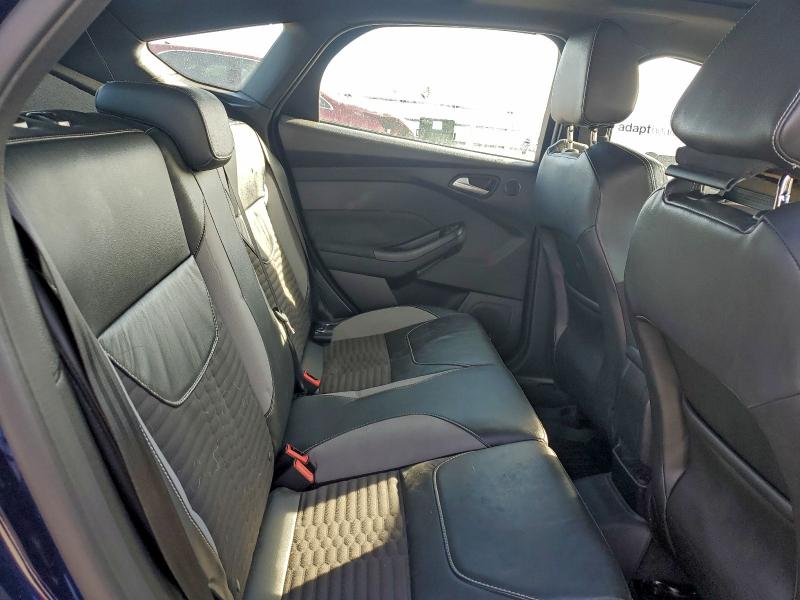 Фото 10 - FORD FOCUS