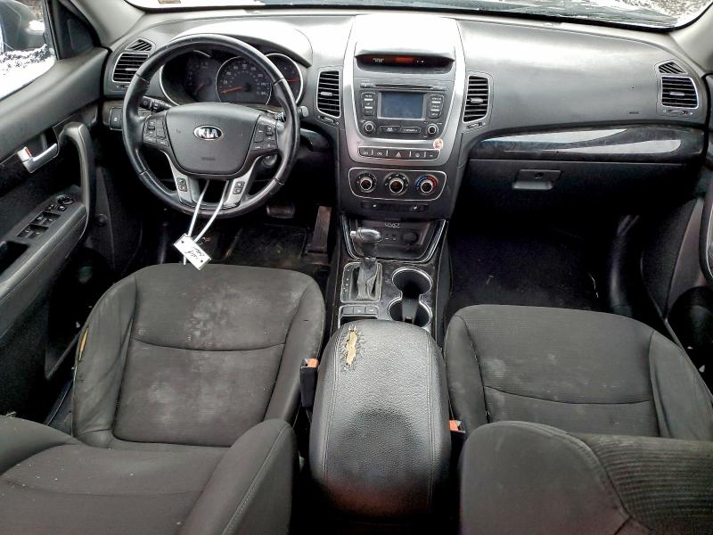 Фото 8 - KIA SORENTO