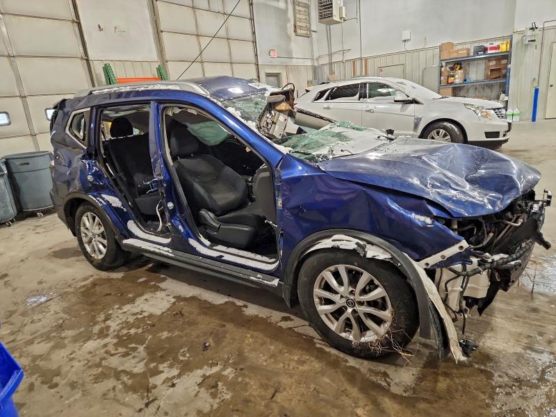 Фото 4 - NISSAN ROGUE