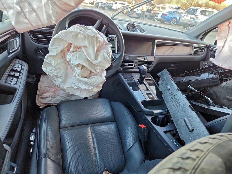 Фото 8 - PORSCHE MACAN