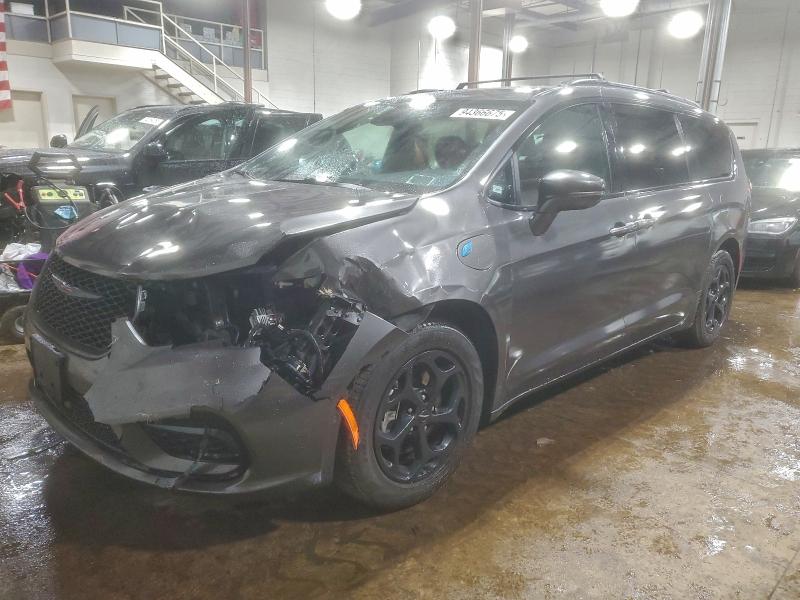 Фото 1 - CHRYSLER PACIFICA