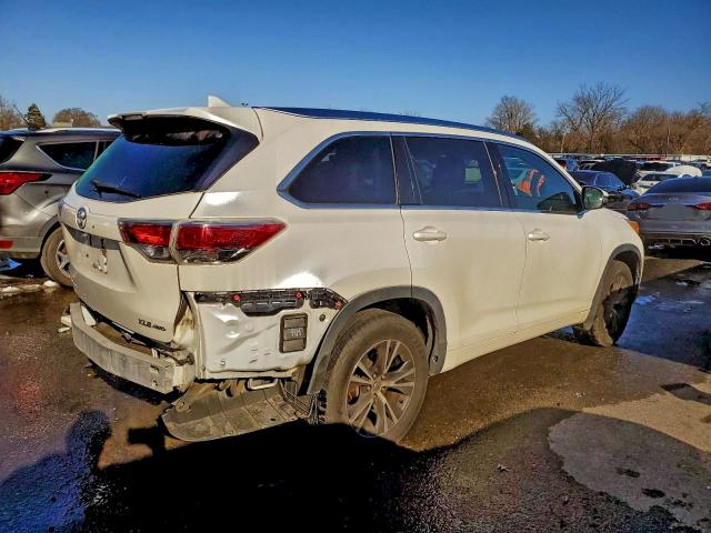 Фото 3 - TOYOTA HIGHLANDER