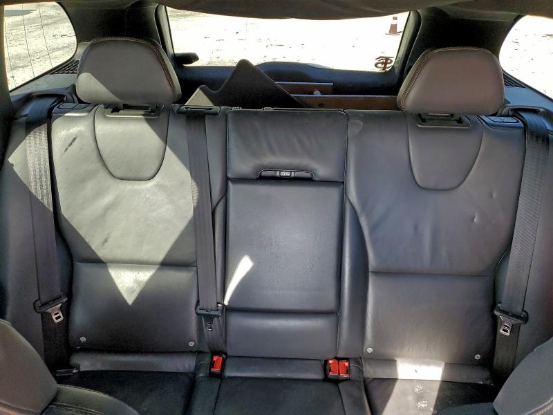 Фото 10 - VOLVO XC60