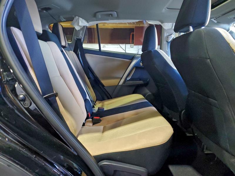 Фото 11 - TOYOTA RAV4