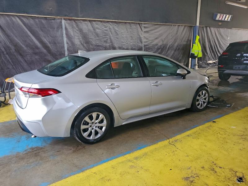 Фото 3 - TOYOTA COROLLA