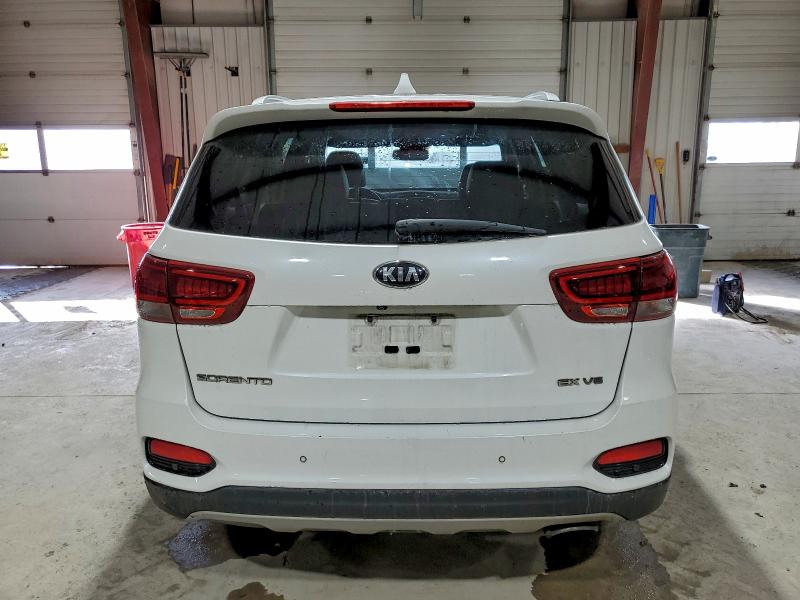 Фото 6 - KIA SORENTO
