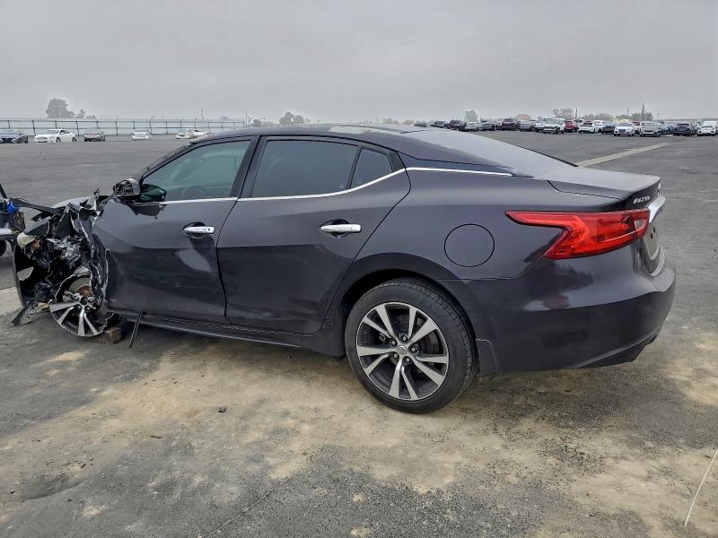 Фото 2 - NISSAN MAXIMA