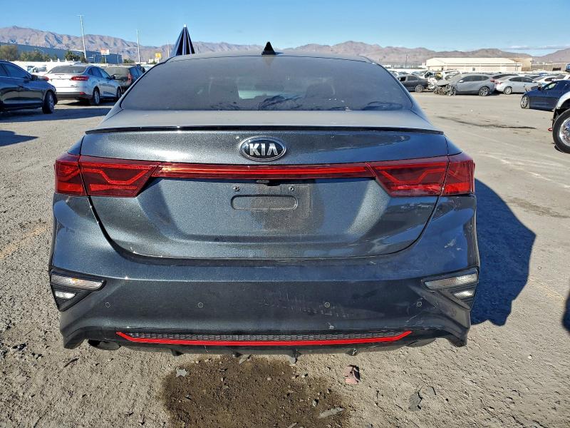 Фото 6 - KIA FORTE