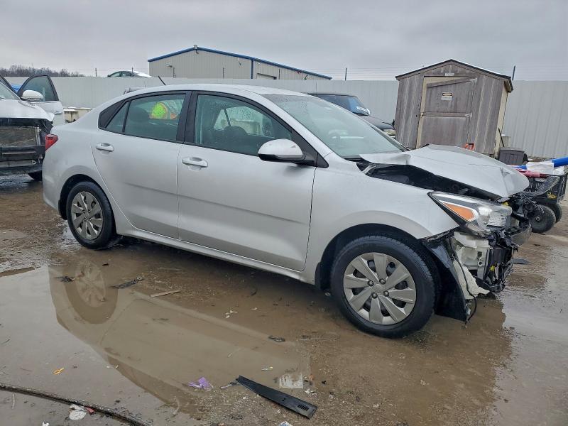 Фото 4 - KIA RIO