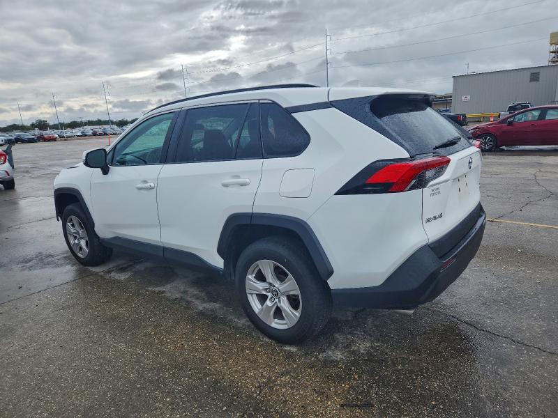 Фото 2 - TOYOTA RAV4