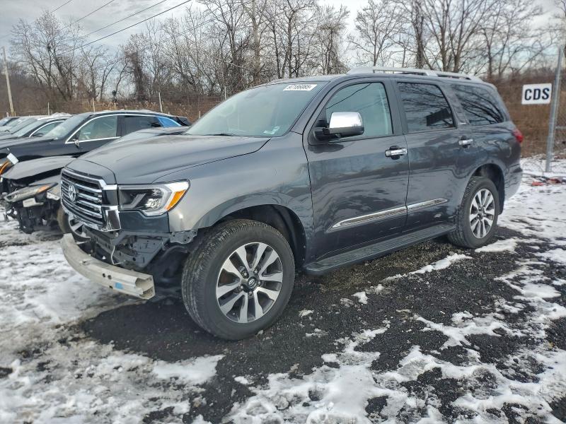 Фото 1 - TOYOTA SEQUOIA