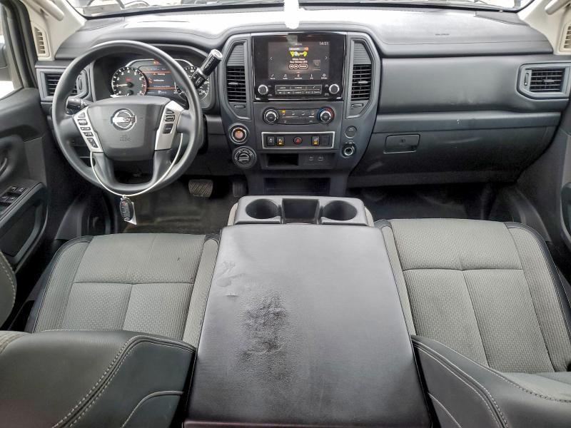 Фото 8 - NISSAN TITAN