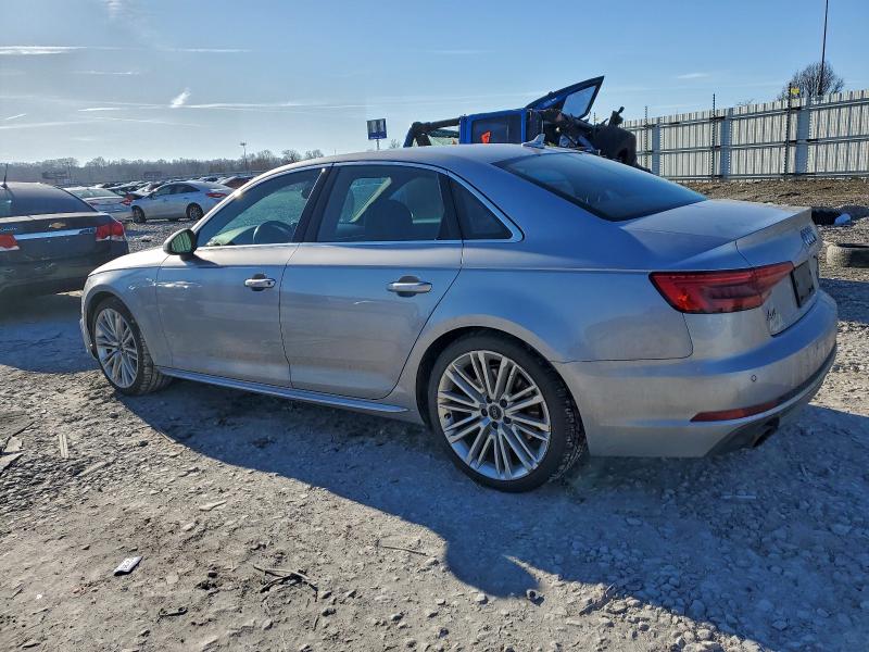 Фото 2 - AUDI A4