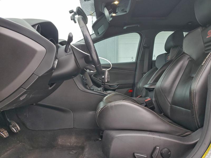 Фото 7 - FORD FOCUS