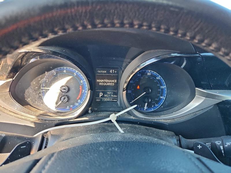 Фото 9 - TOYOTA COROLLA