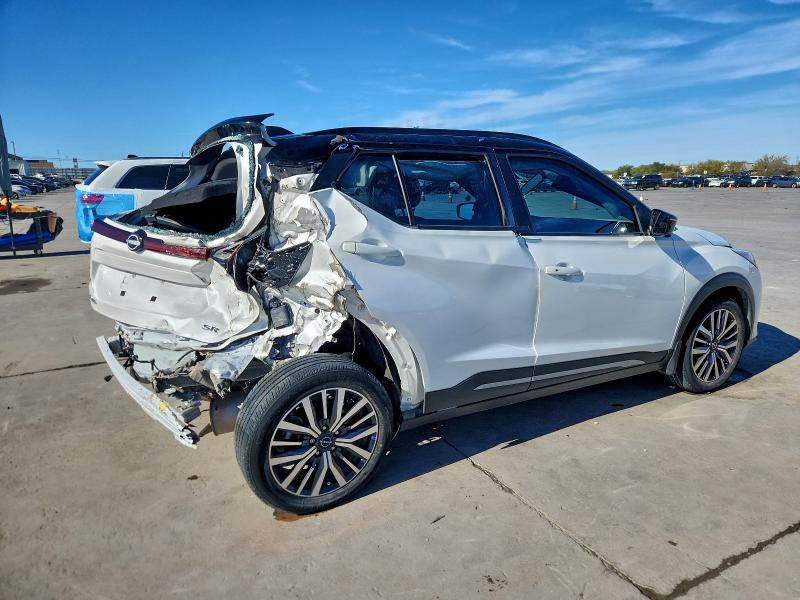 Фото 3 - NISSAN KICKS