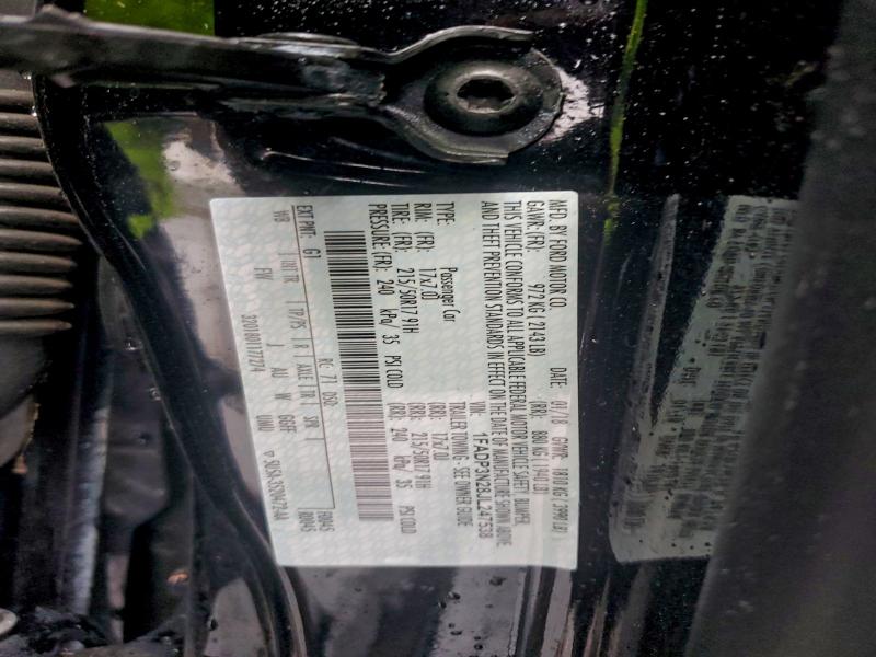 Фото 13 - FORD FOCUS