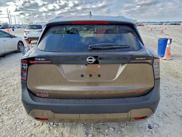 Фото 6 - NISSAN KICKS