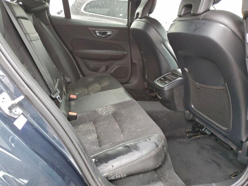 Фото 10 - VOLVO V60