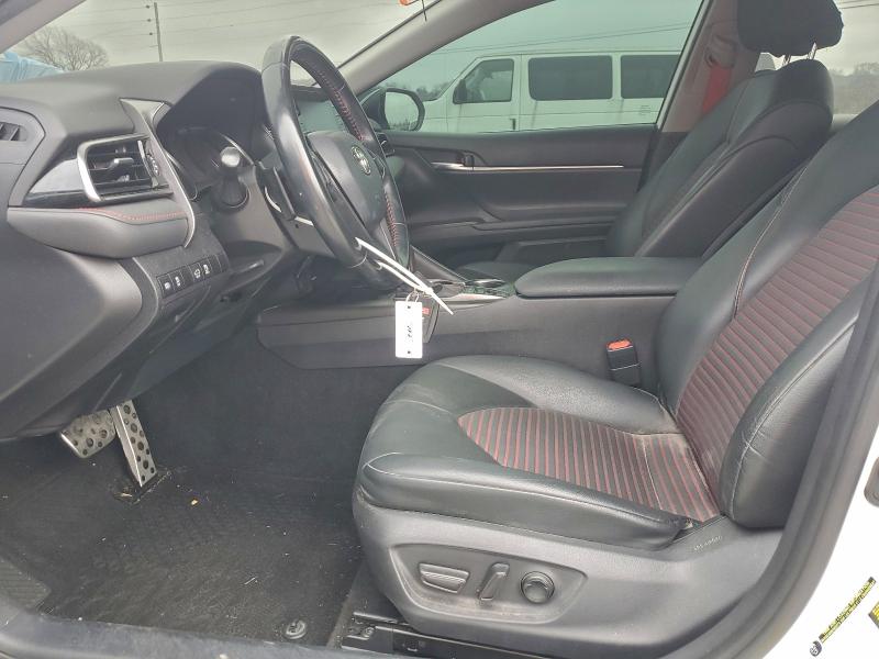 Фото 7 - TOYOTA CAMRY