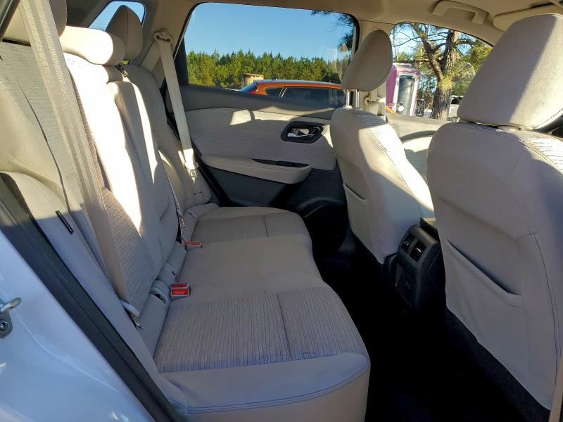 Фото 10 - NISSAN ROGUE