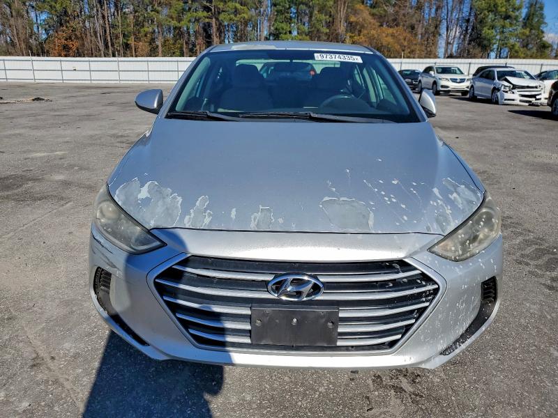 Фото 5 - HYUNDAI ELANTRA