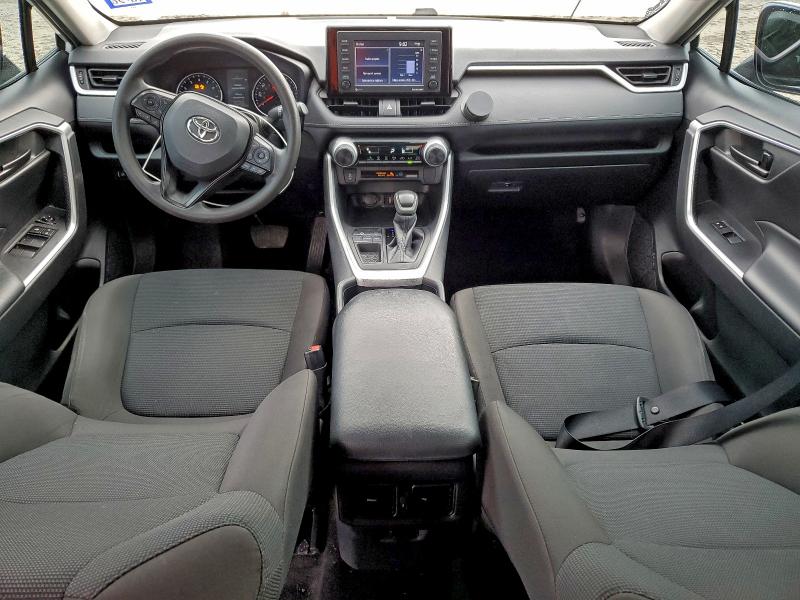 Фото 8 - TOYOTA RAV4