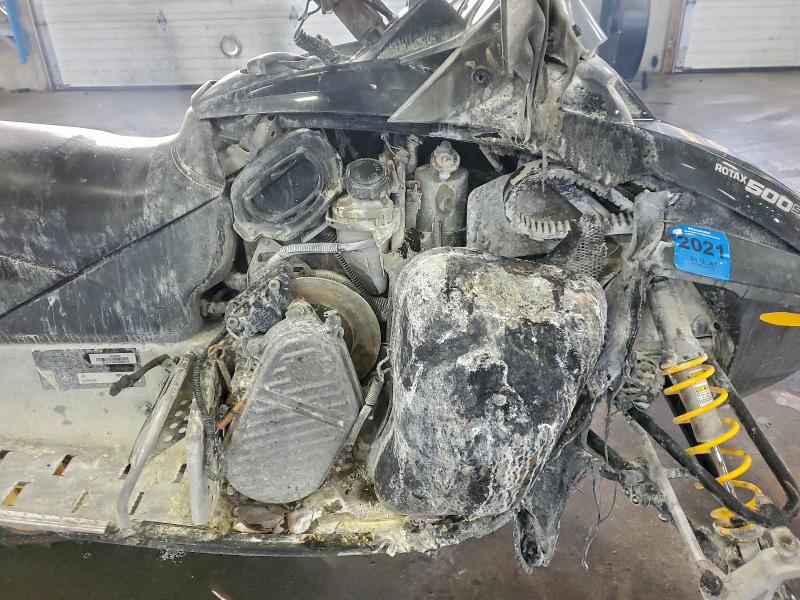 SKI-DOO SNOWMOBILE 2006