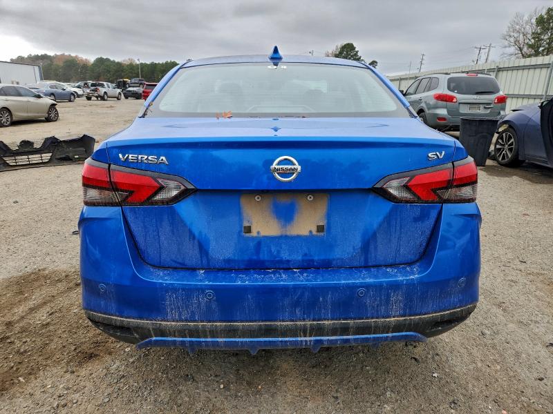 Фото 6 - NISSAN VERSA