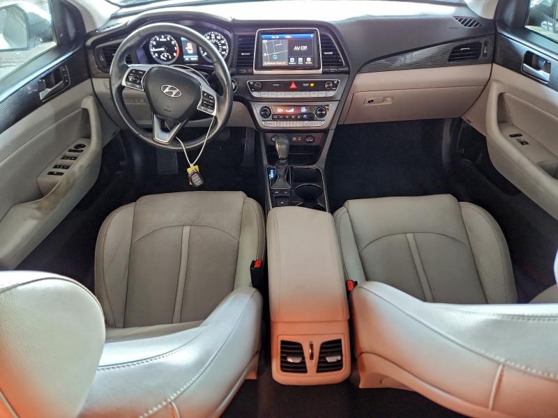 Фото 8 - HYUNDAI SONATA