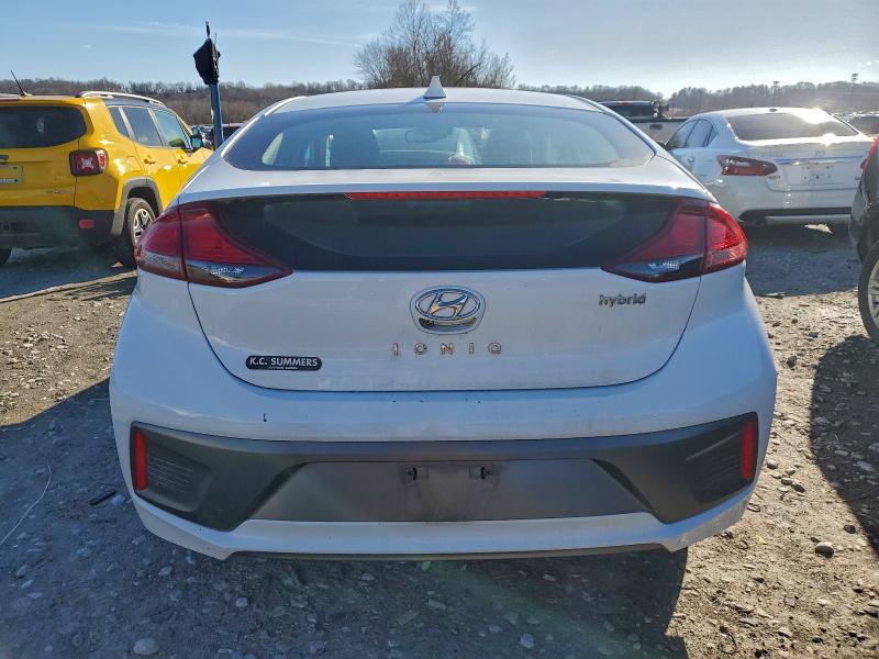 Фото 6 - HYUNDAI IONIQ