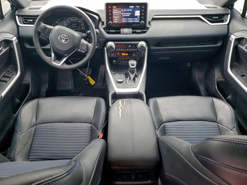 Фото 8 - TOYOTA RAV4